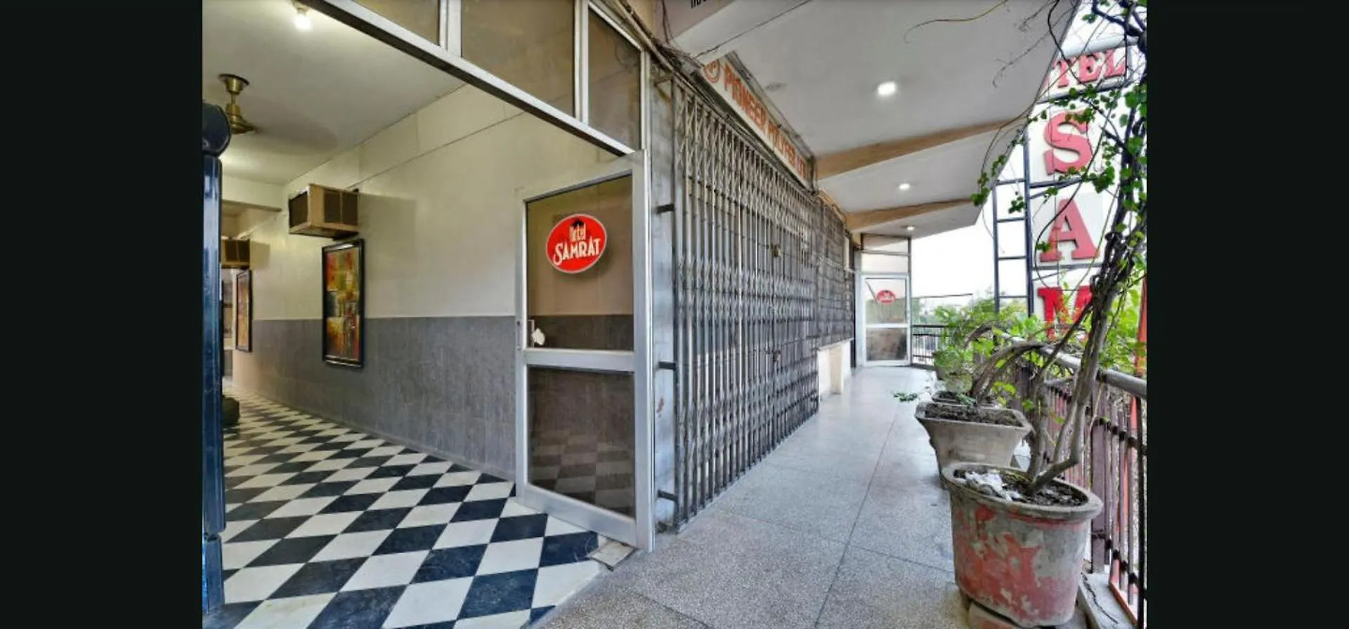 Hotel Samrat Gurgaon