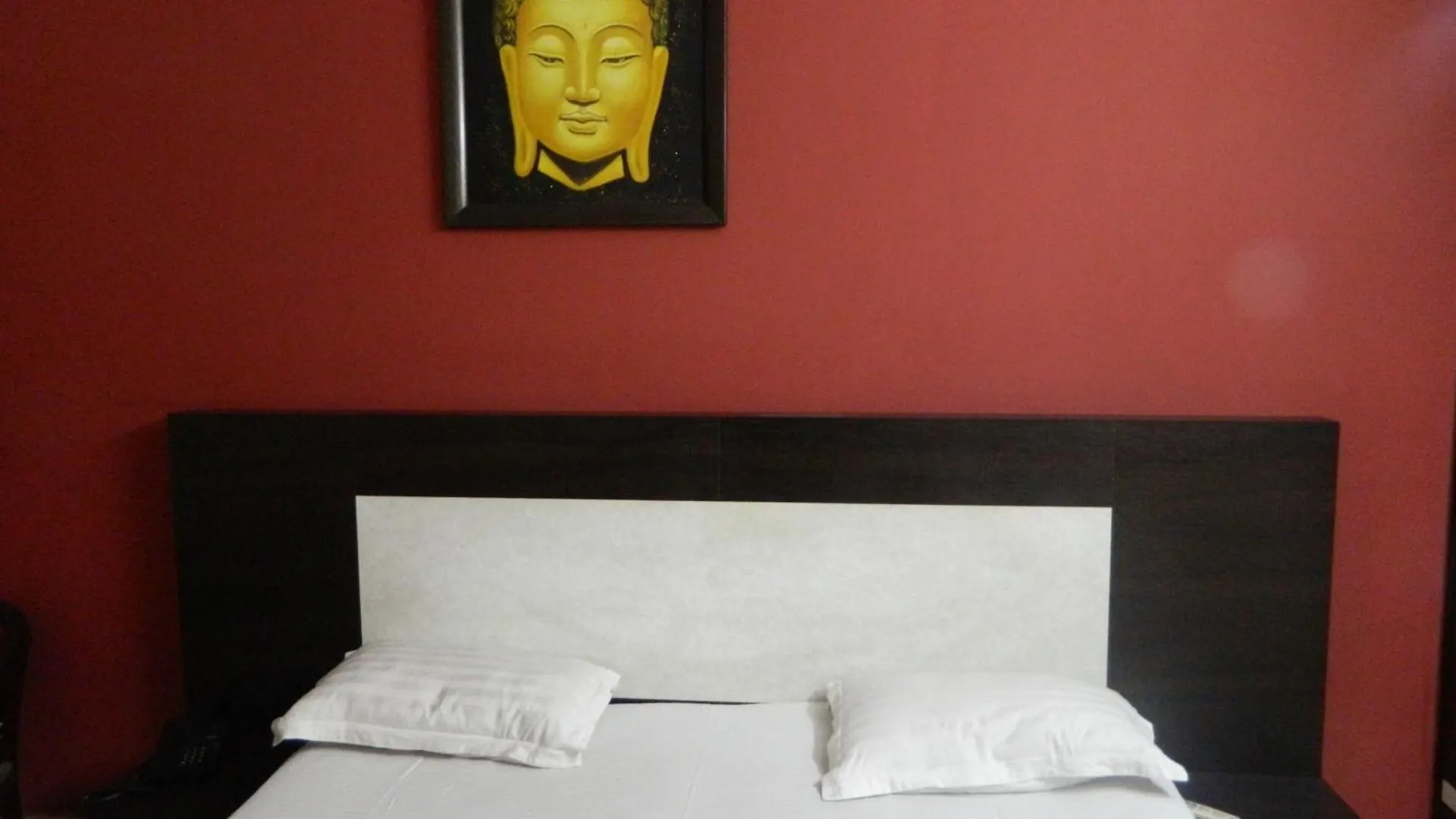 Hotel Samrat Gurgaon 2*,